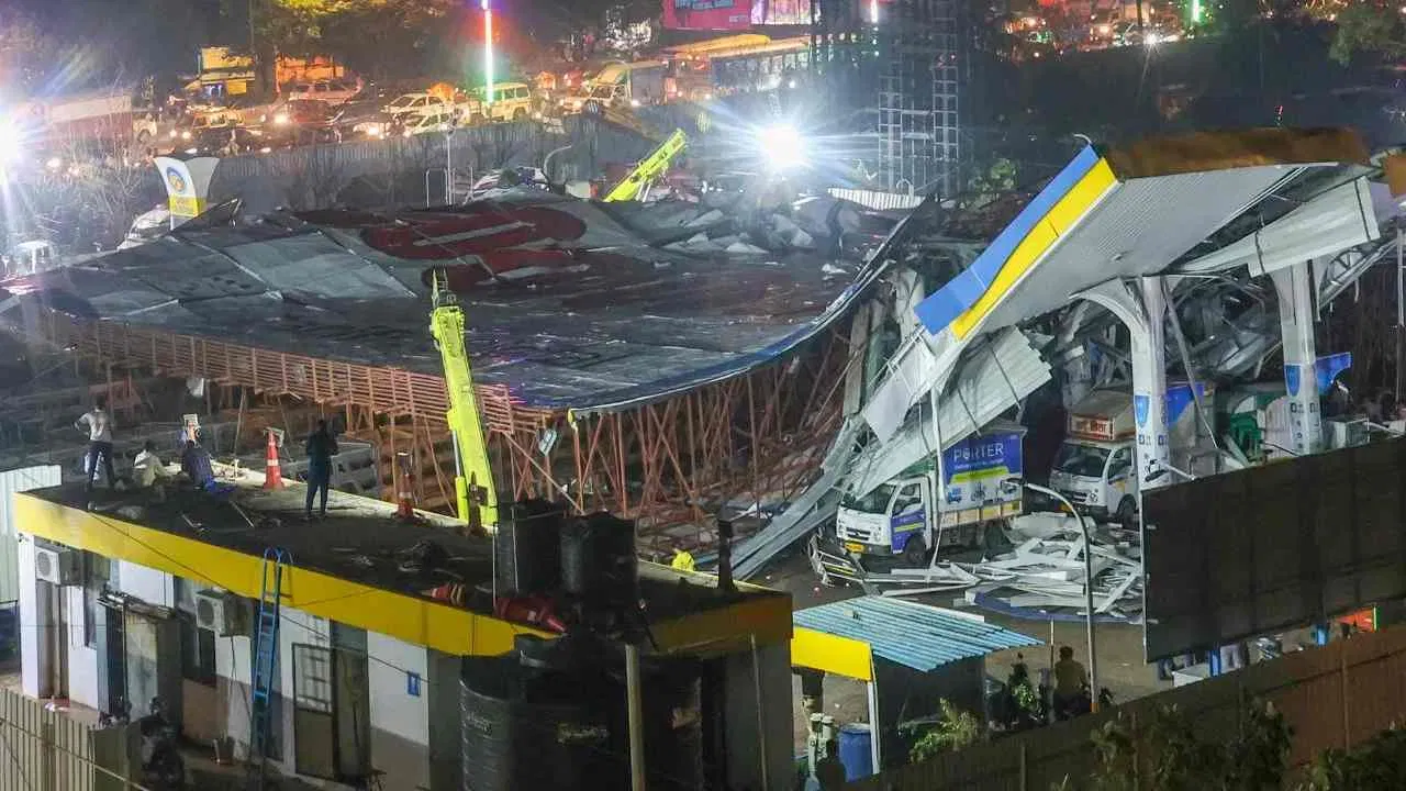 Ghatkopar Hoarding Collapse