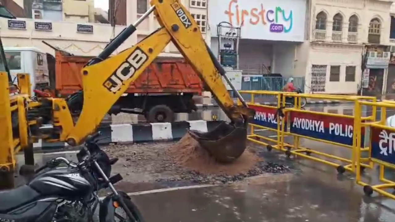 ayodhya damaged road