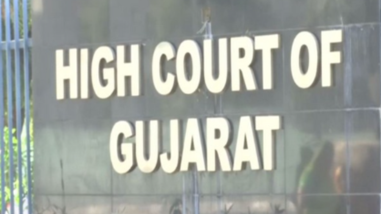 judges reprimands man for abducting daughter from gujarat high court: report