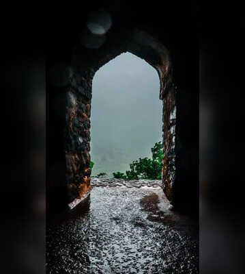 6 Forts In Madhya Pradesh Where Monsoon Comes Alive