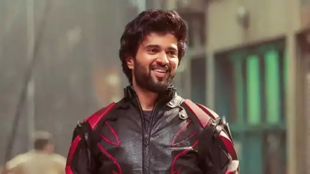 Kalki 2898 AD OUT: Fans Cheer At Vijay Deverakonda's Surprise Cameo In Prabhas-Starrer, Call It 'Absolute Fire'