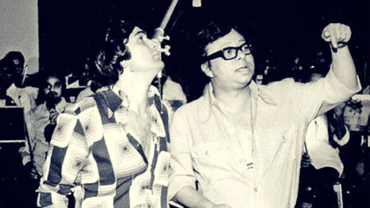 Rishi Kapoor with RD Burman in a throwback photo