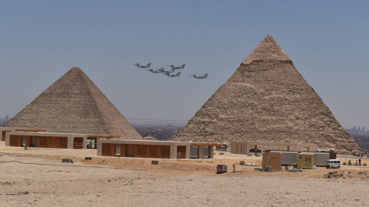 watch: iaf rafale jets in formation with egyptian aircraft fly over great pyramids