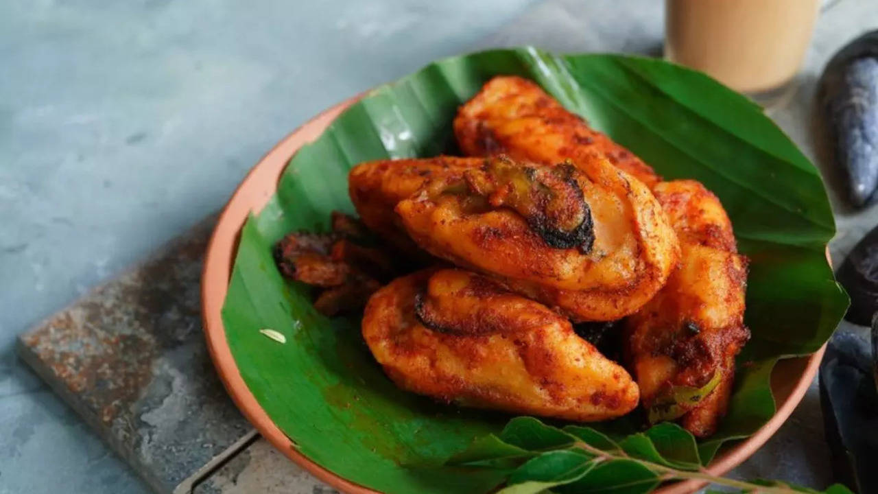 malabar's arikadukka- kerala's mussel fry snack for monsoon