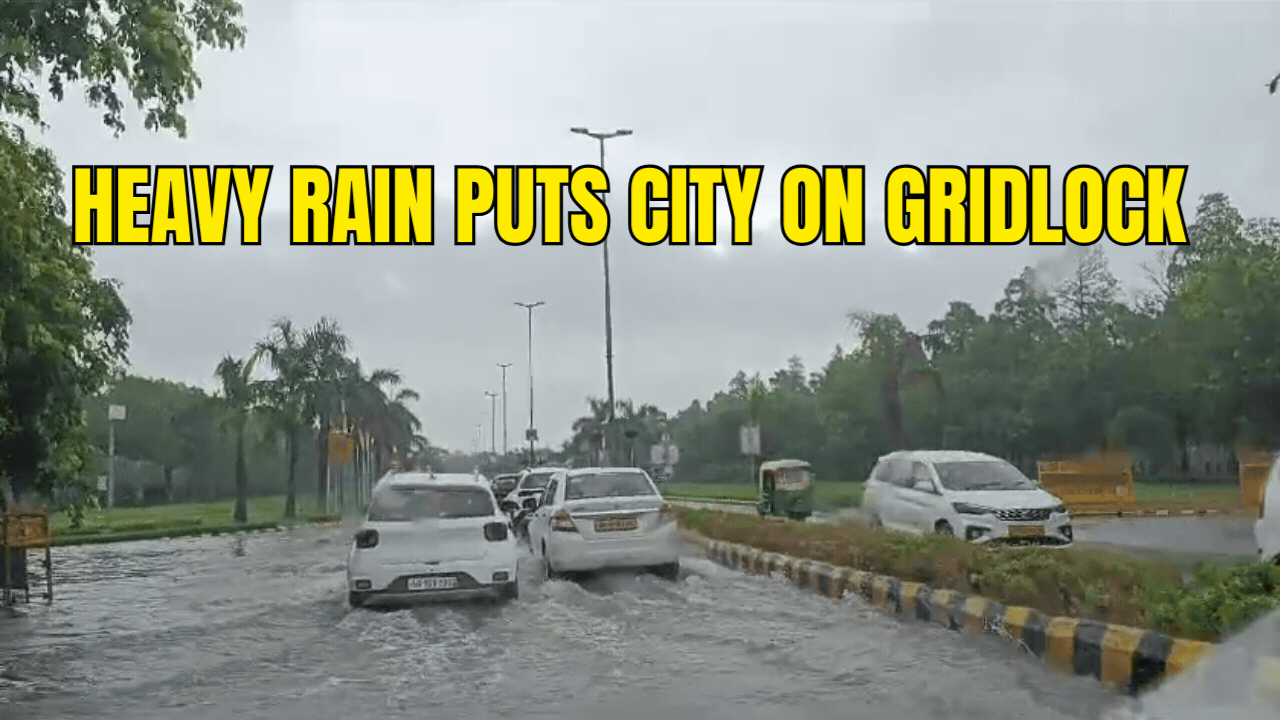 Rain in Noida