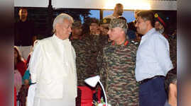 Indian Army Punit Balan Group Present Kashmirs Rich History in Spectacular Laser Light  Sound Show