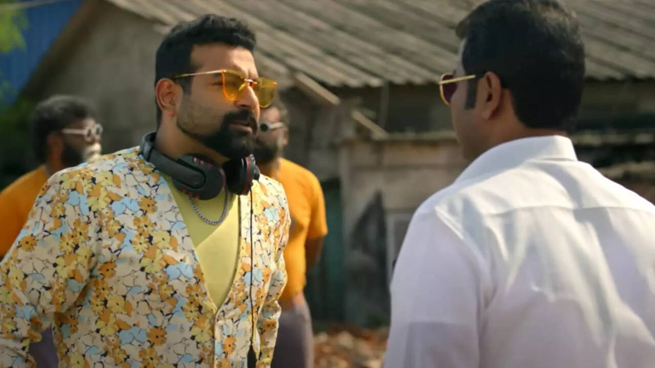 Pattaapakal Review A Fun And Engaging Watch That Employs A Generous Dose Of Black Humour