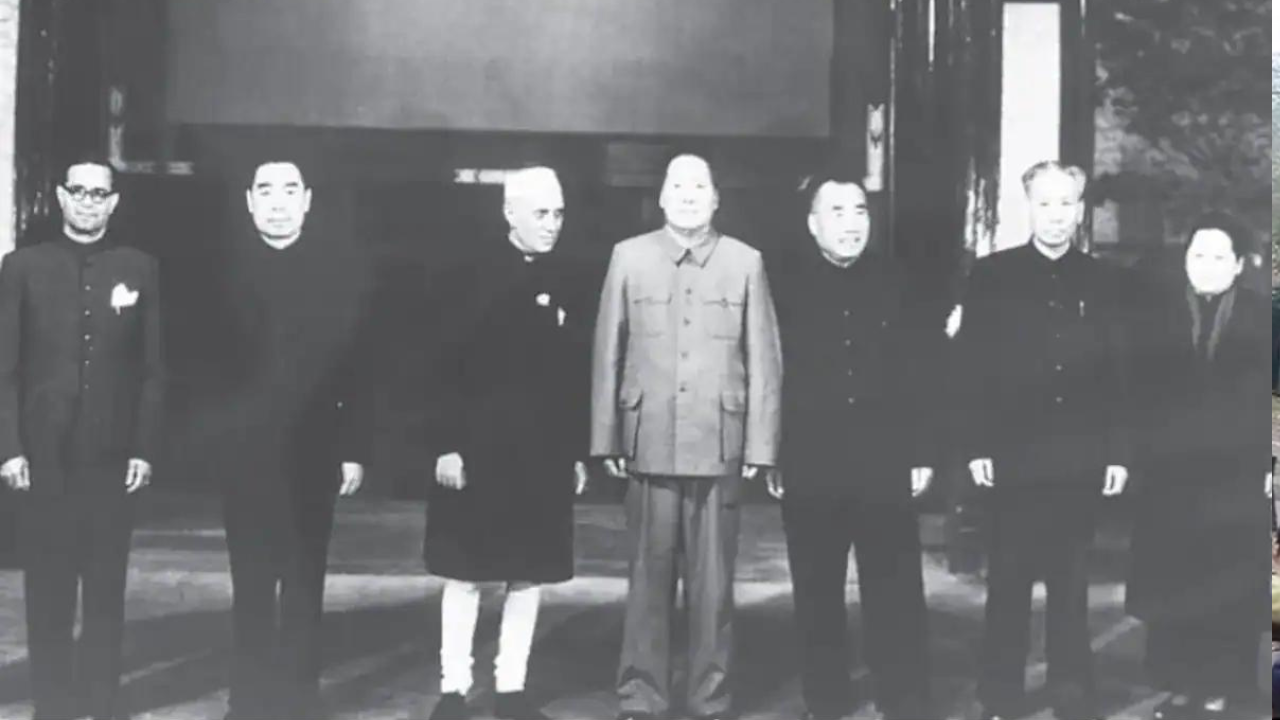 Jawaharlal Nehru and Chinese Premier Zhou Enlai