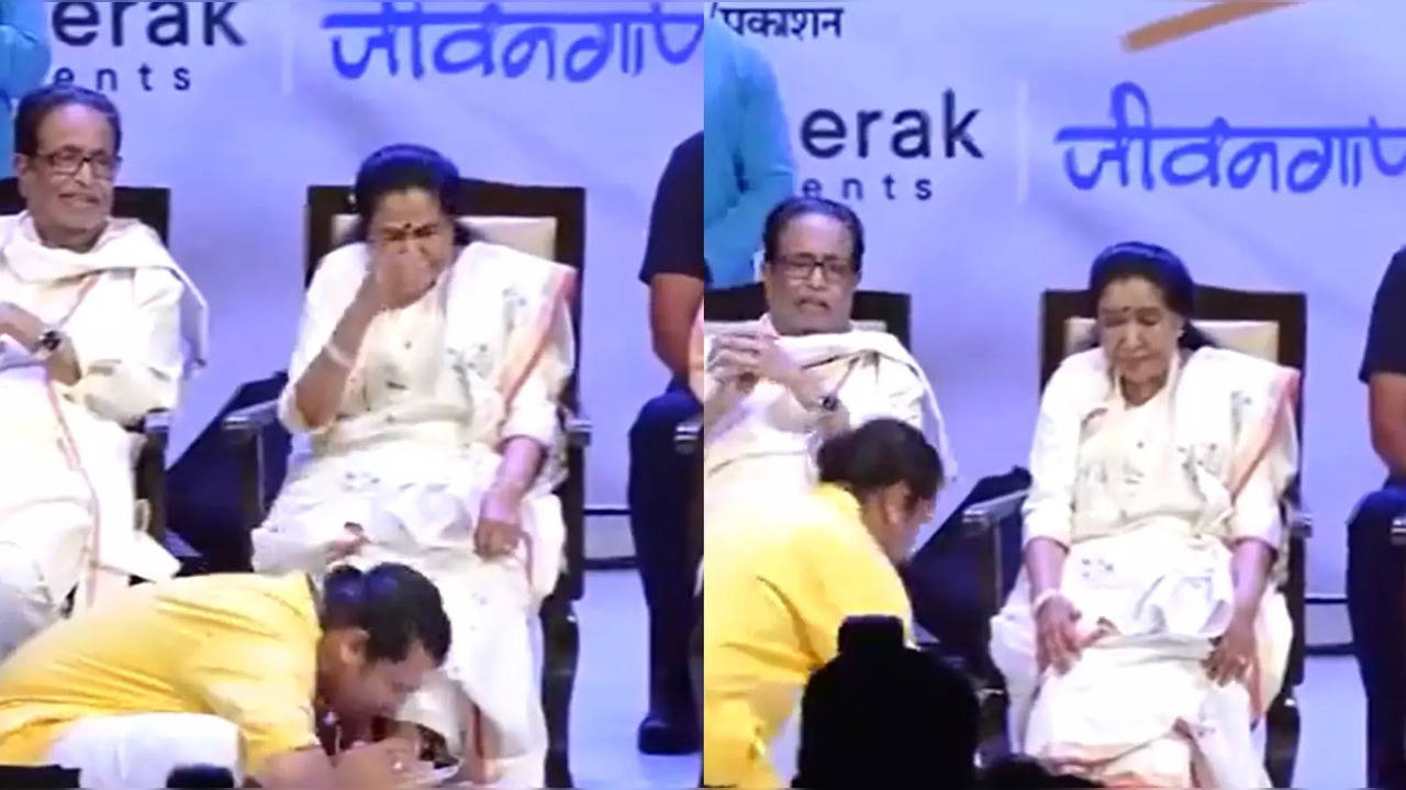 Sonu Nigam Kisses And Washes 'Legendary' Asha Bhosle's Feet At Her Biography Launch