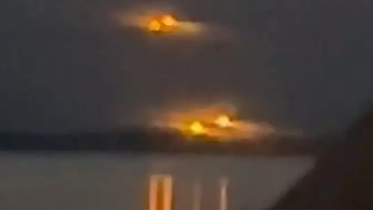 Canadian Couple Captures Mysterious Glowing UFOs Over Winnipeg River