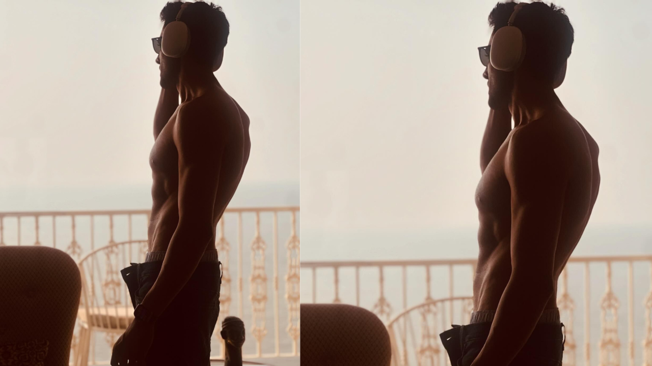 Kartik Aaryan Flaunts Washboard Abs In Shirtless Pic, Keeps His Denim Unbuttoned In Thirst Trap Pic. Netizens Go 'Ufff'