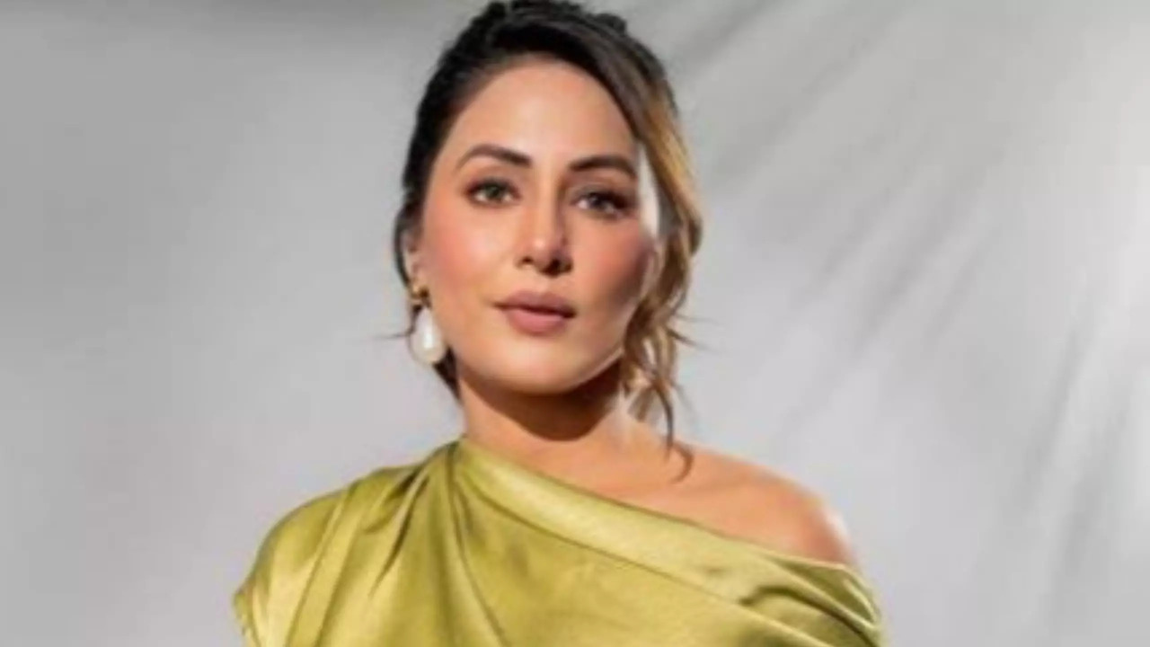 Hina Khan Pens A Moving Note As She Battles Breast Cancer