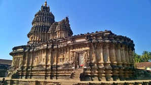 This Temple In Karnataka Has 12 Zodiac Pillars That Tell Time