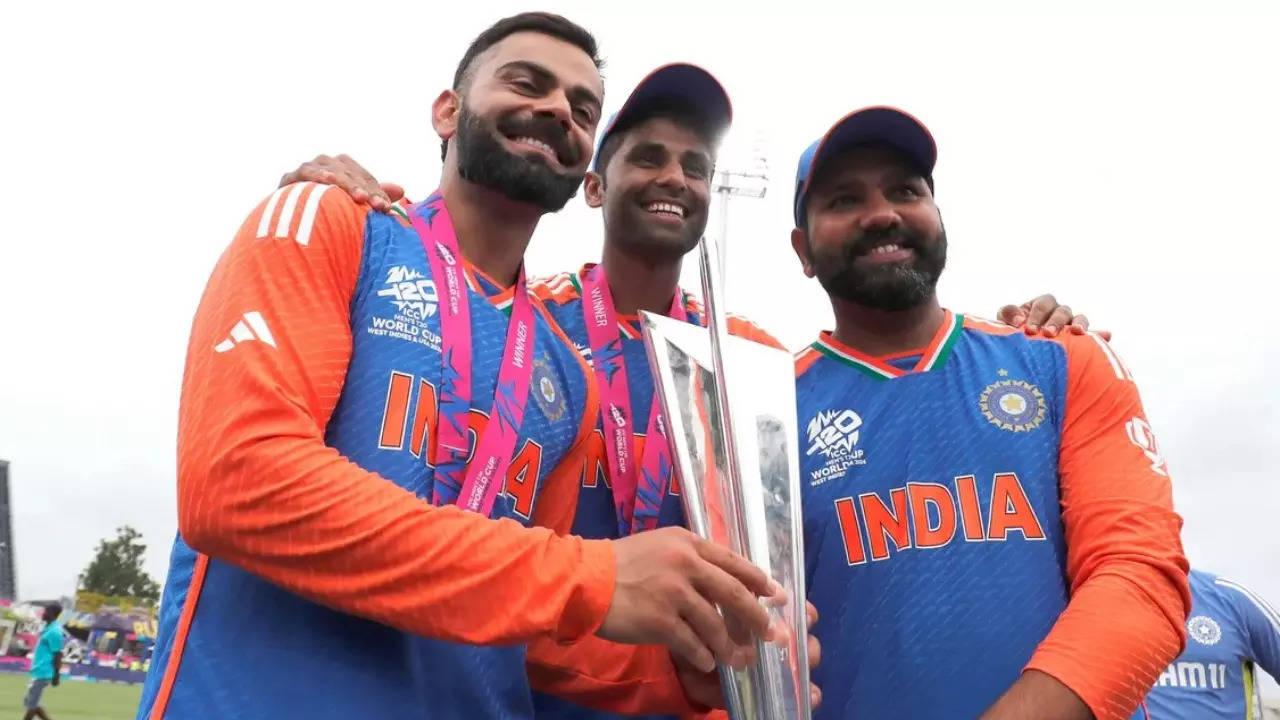 Suryakumar Yadav and Virat Kohli with Rohit Sharma