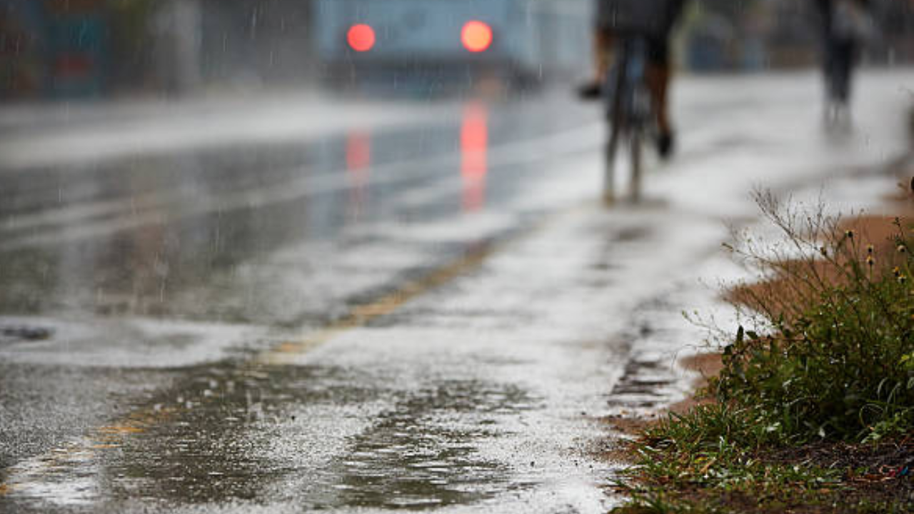 pune weather: punekars brace for moderate rainfall today; imd predicts week-long showers ahead