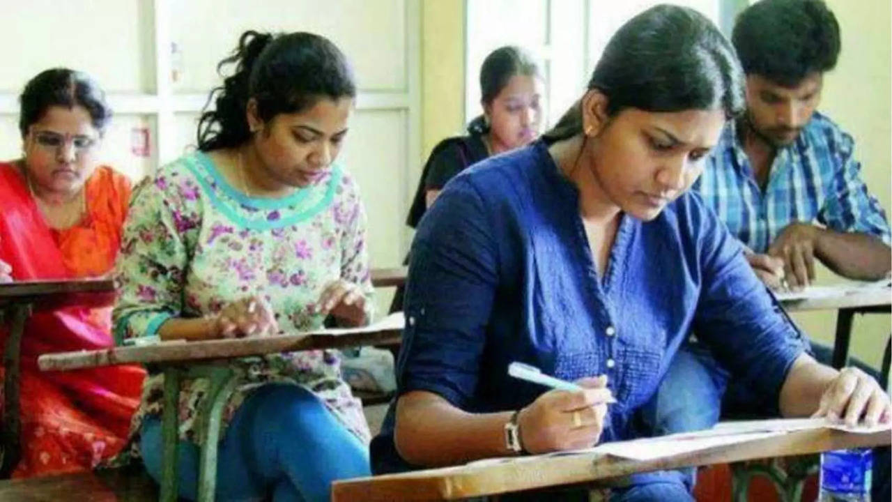 semester examination for all arts and science colleges at the same time tn govt released schedule