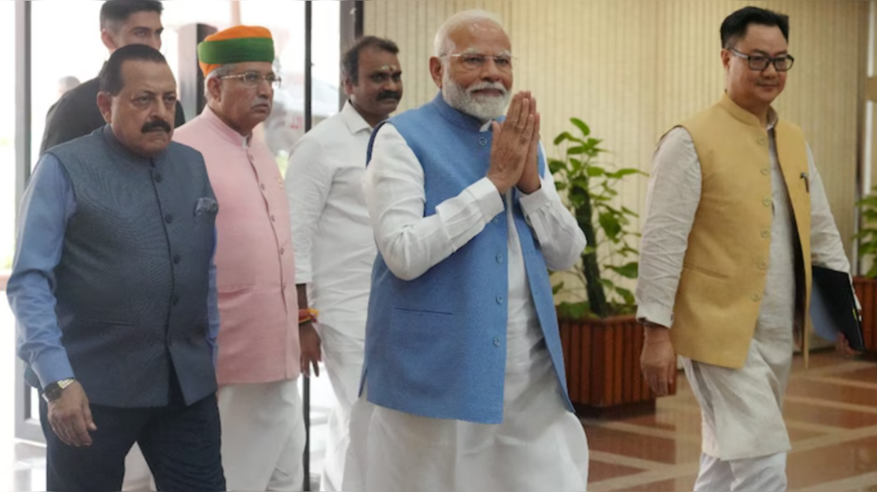 PM Modi Meets NDA Leaders