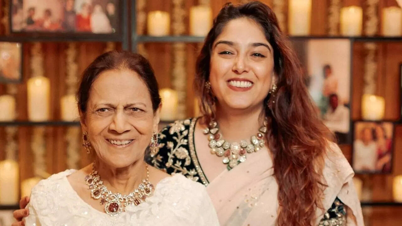 ira khan shares happy photos with grandmother zeenat hussain from her birthday celebrations: our faces when we...