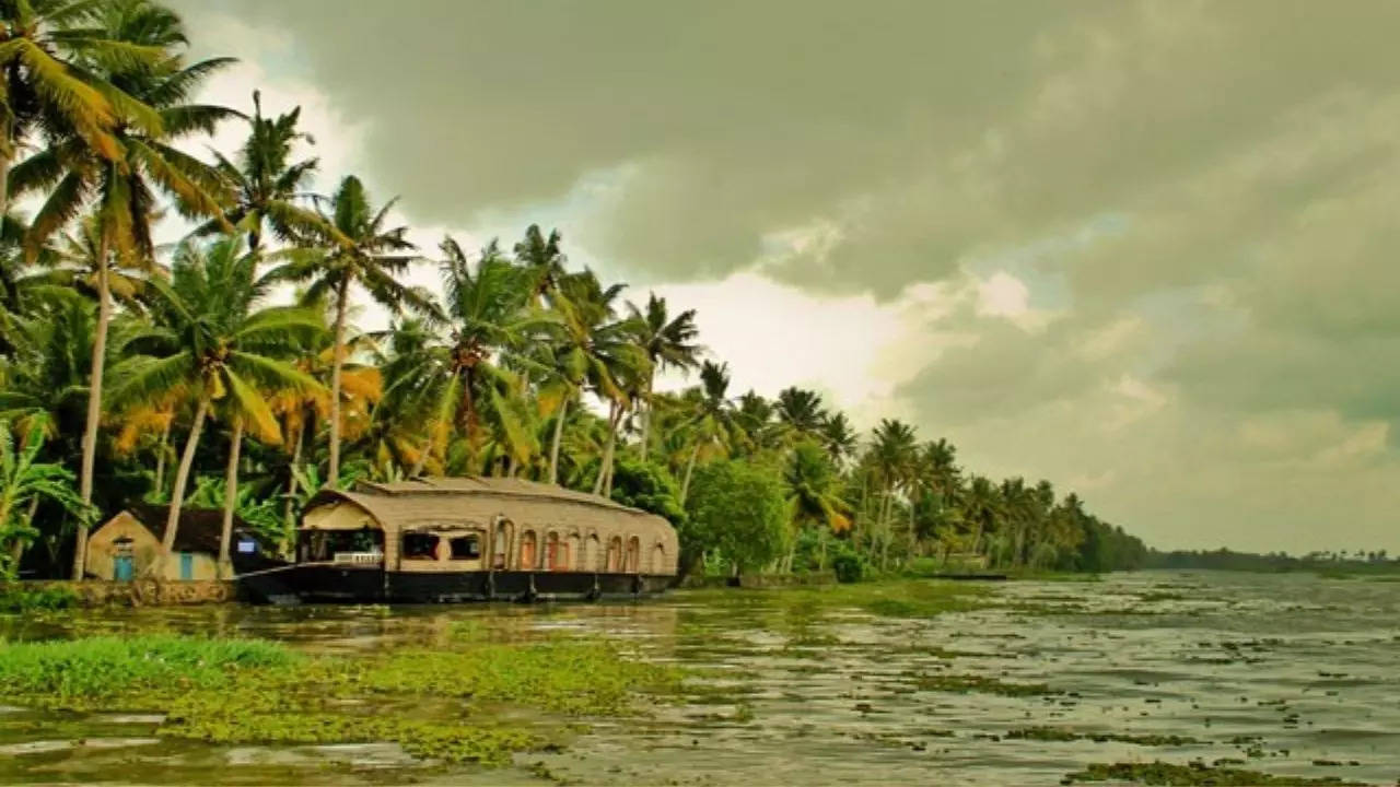 IRCTC Kerala Monsoon Package