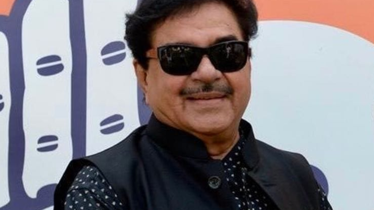 EXCLUSIVE! Shatrughan Sinha Breaks Silence After His Hospitalisation