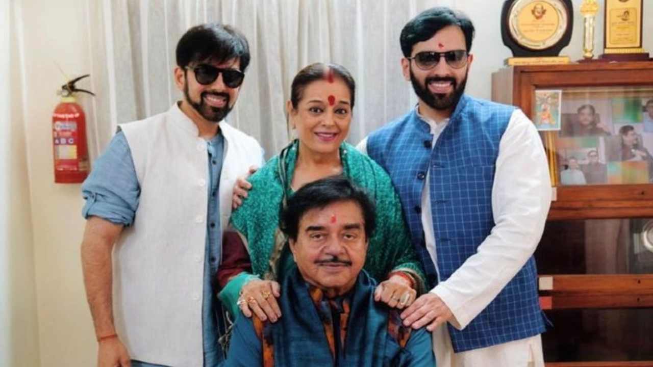 shatrughan sinha discharged from hospital: luv sinha, kush sinha, poonam sinha bring him home