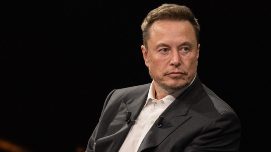 Elon Musk Shares His Top 12 Audiobook Recommendations