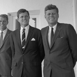 From Marilyn Monroe to Mary Jo Kopechne New Book Reveals The Women Who Lost to the Kennedy Family