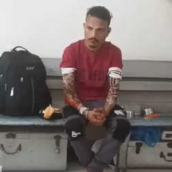 Maharashtra Woman Stabbed Her Throat Slit By Husband At Railway Station