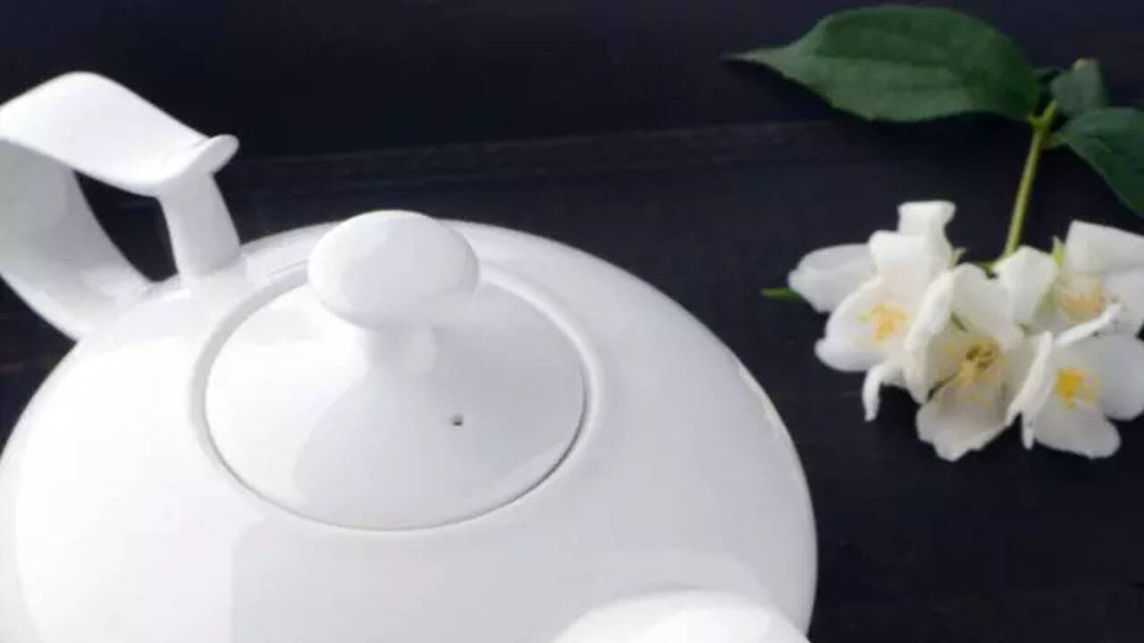 benefits of consuming white tea