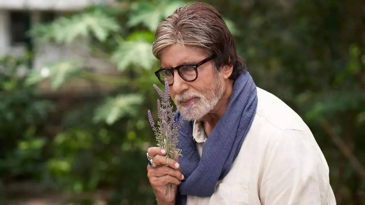 Amitabh Bachchan Aces Pranayam At 81