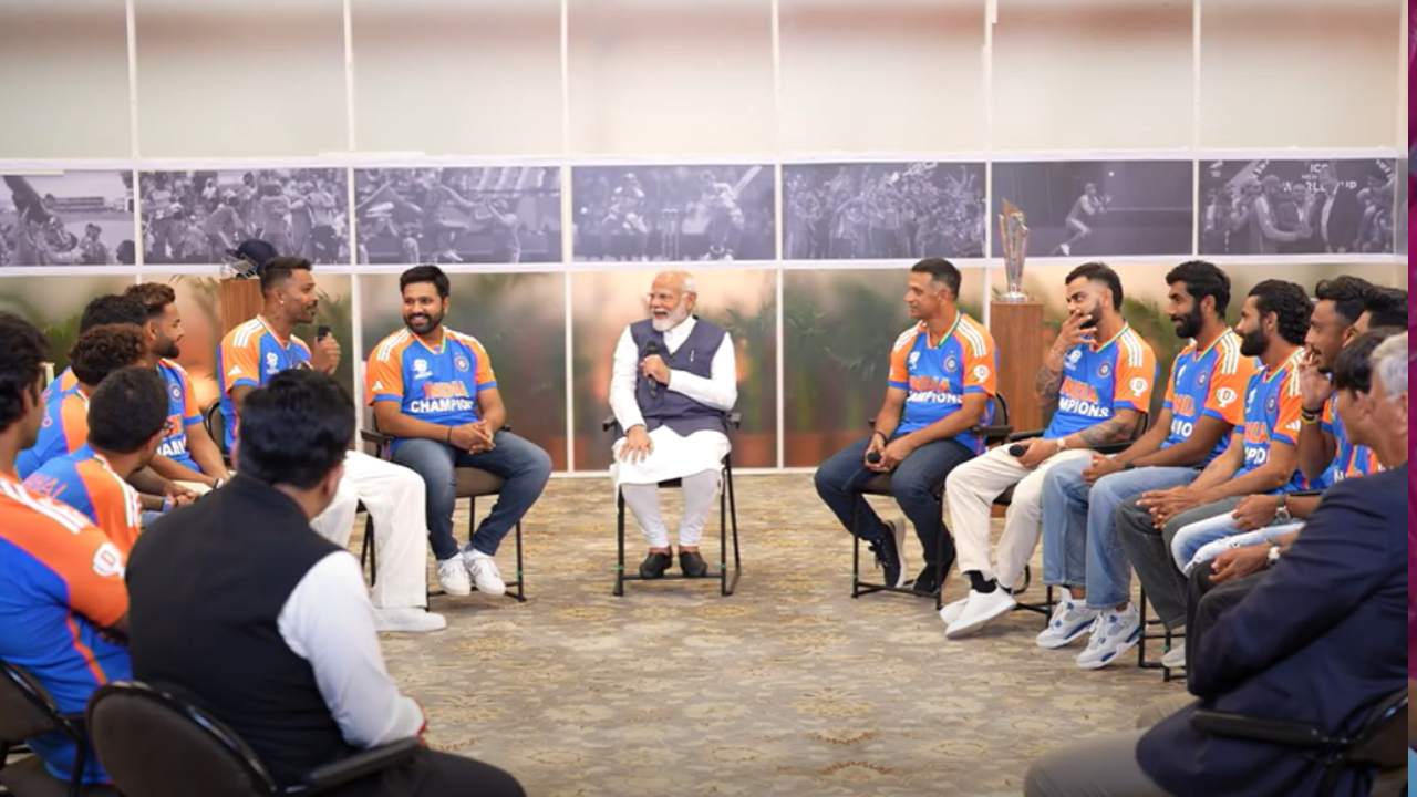 Indian cricketers with PM Modi