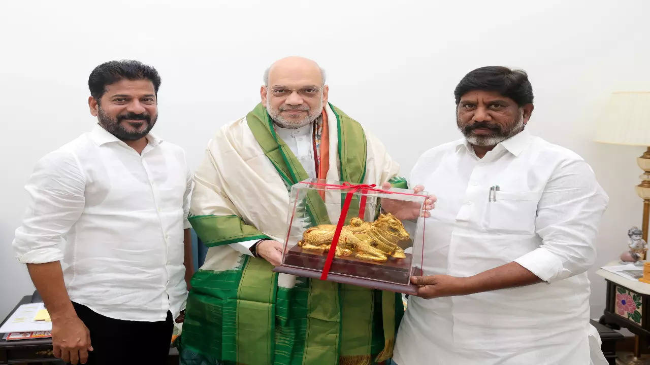 Revanth Reddy met Union Minister Amit Shah