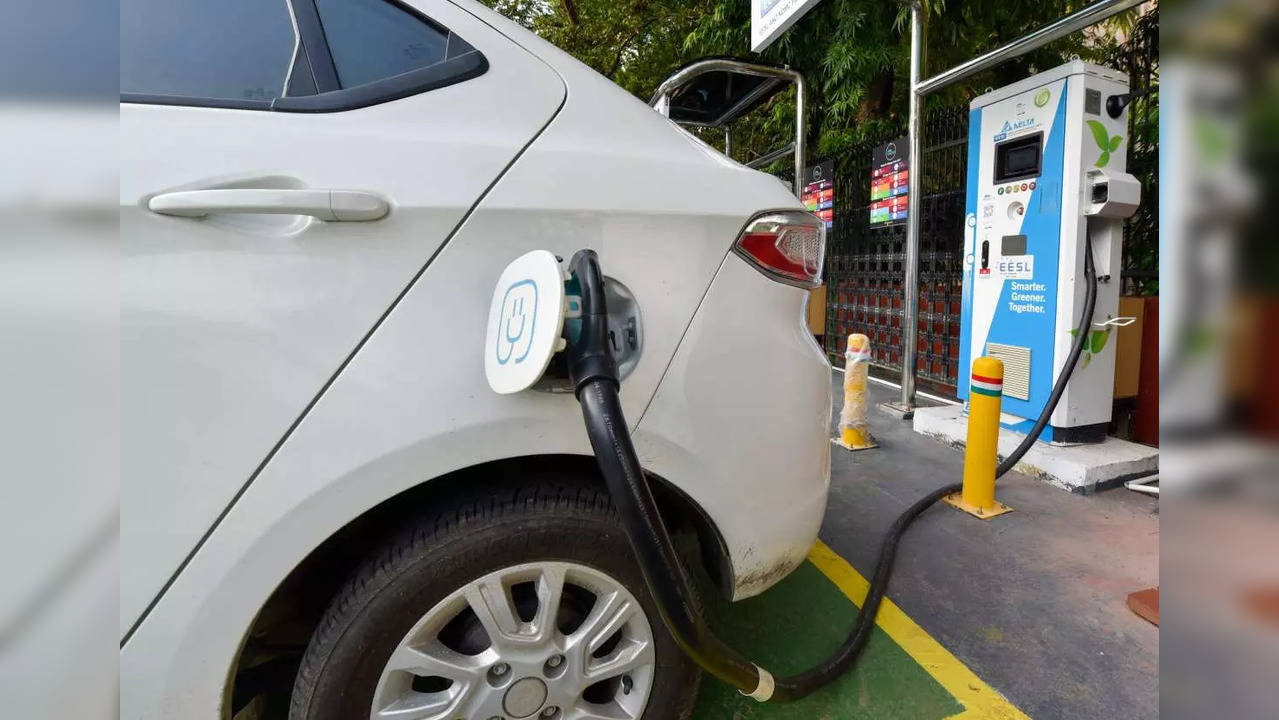 Servotech Launches Solar-Powered EV Charging Station in Delhi As India's Leads in Green Energy Transition