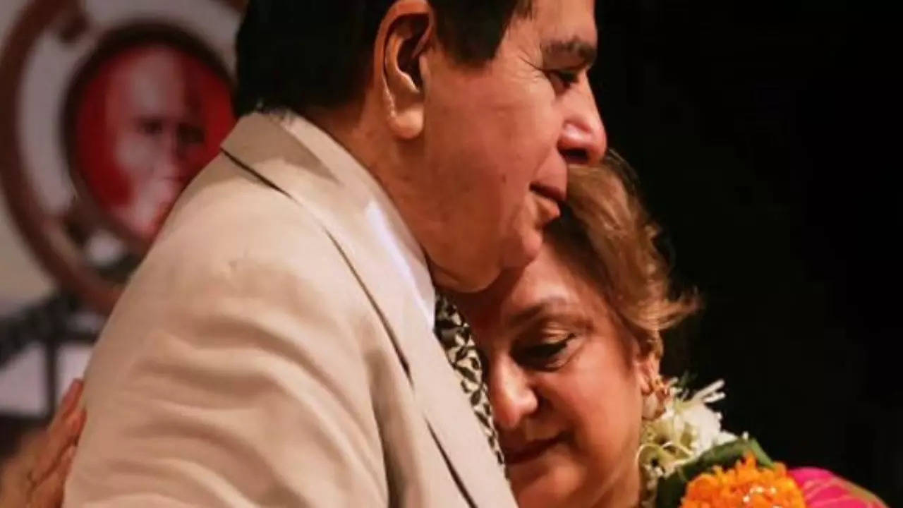 Saira Banu Fondly Recalls Insomniac Dilip Kumar Calling Her 'My Sleeping Pills': Slept Just In Time After Marriage