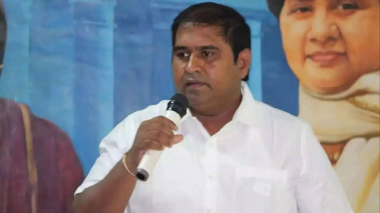  ஆம்ஸ்ட்ராங் உடலை திருவள்ளூரில் அடக்கம் செய்ய அனுமதி.. உயர் நீதிமன்றம் உத்தரவு 