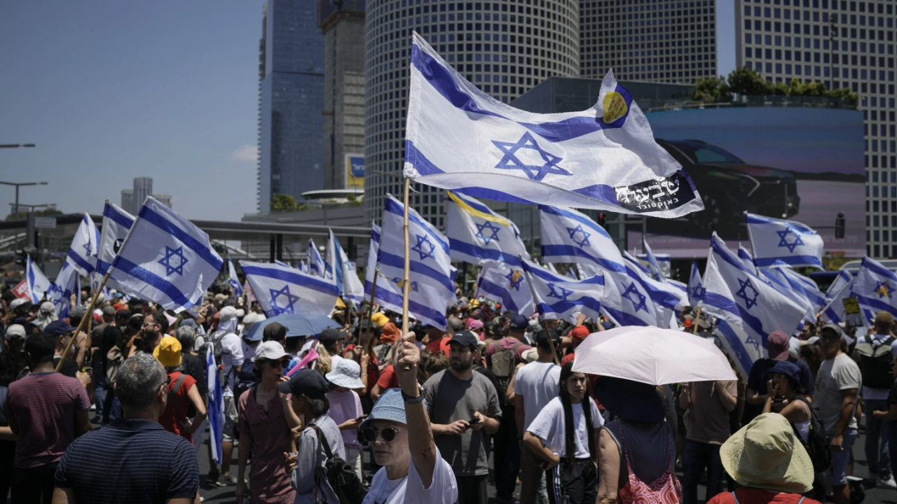 Israeli Protesters Block Highways, Call For Ceasefire To Bring Back Hostages