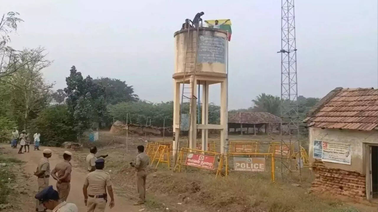  வேங்கைவயல் சம்பவம் : காவல்துறை 2 ஆண்டுகளில்  ஒருவரைக்கூட கைது செய்யாதது ஏன்? - உயர்நீதிமன்றம் 