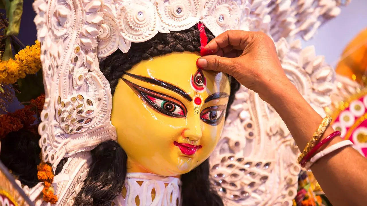 durga puja 2024 schedule know the date time muhurat for durga puja festival