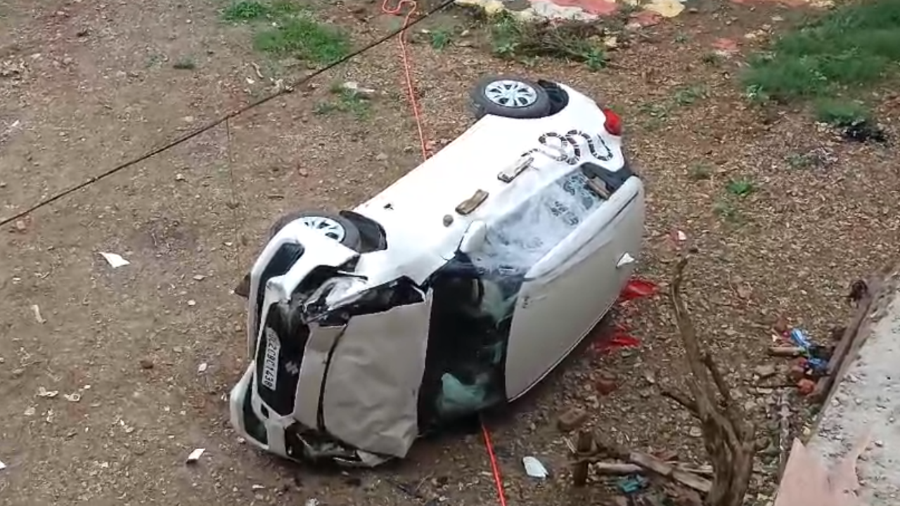 VIDEO: Car Falls Off And Lands 30 Feet Below In Himachal's Solan ...