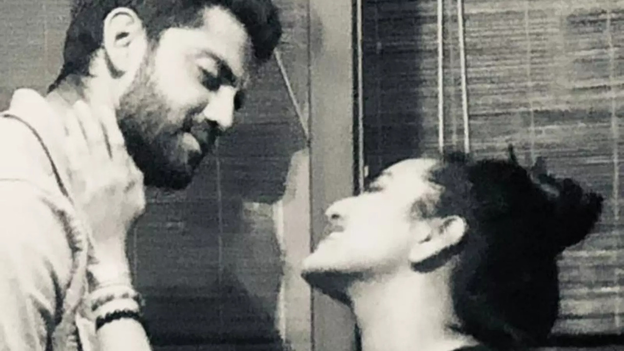 Sonakshi Sinha Closely Holds Hubby Zaheer Iqbal In Old Monochrome Pic, Latter Goes'I knew It’s FOREVER'