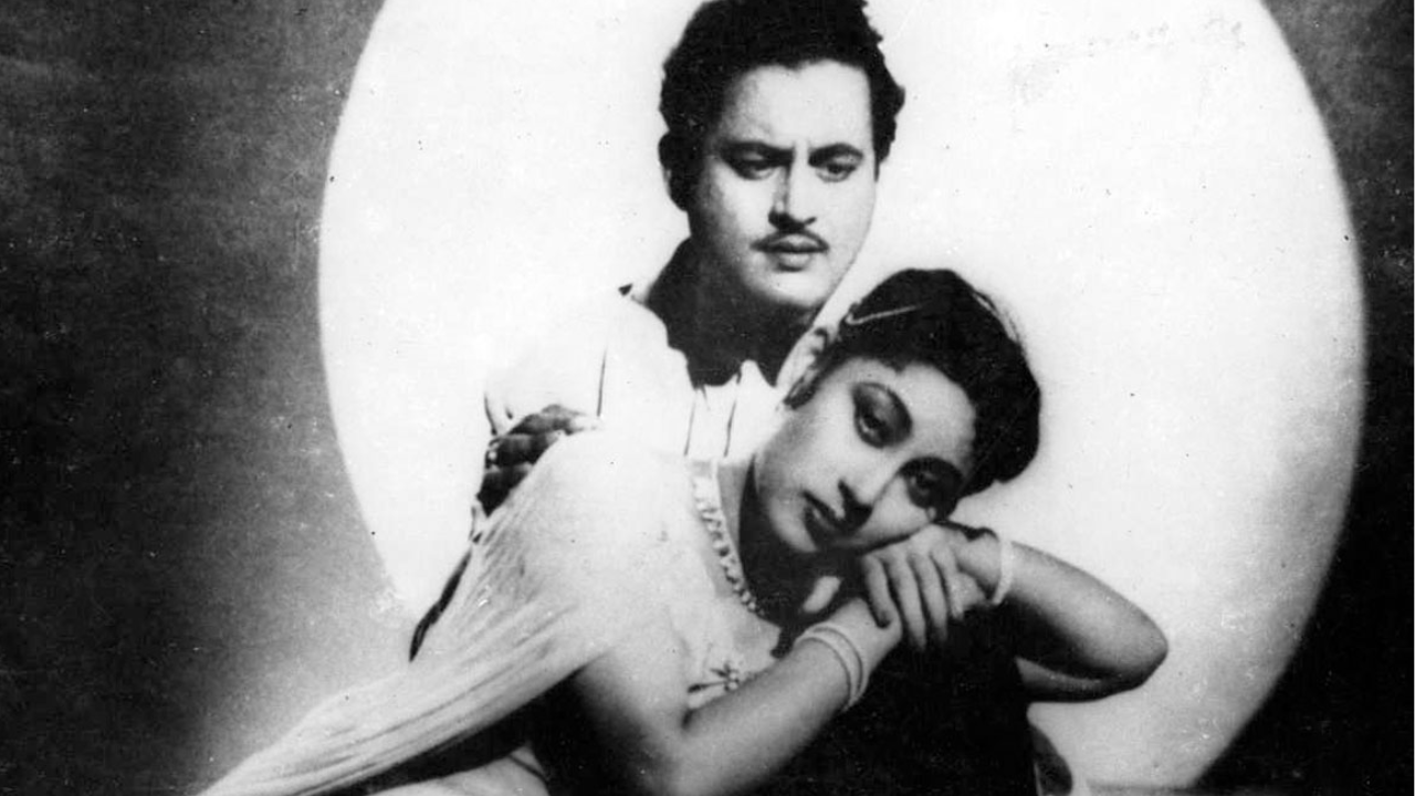 Guru Dutt-Waheeda Rehman's Not-So-Perfect Love Story: A Passionate Romance Marred By Tragedy