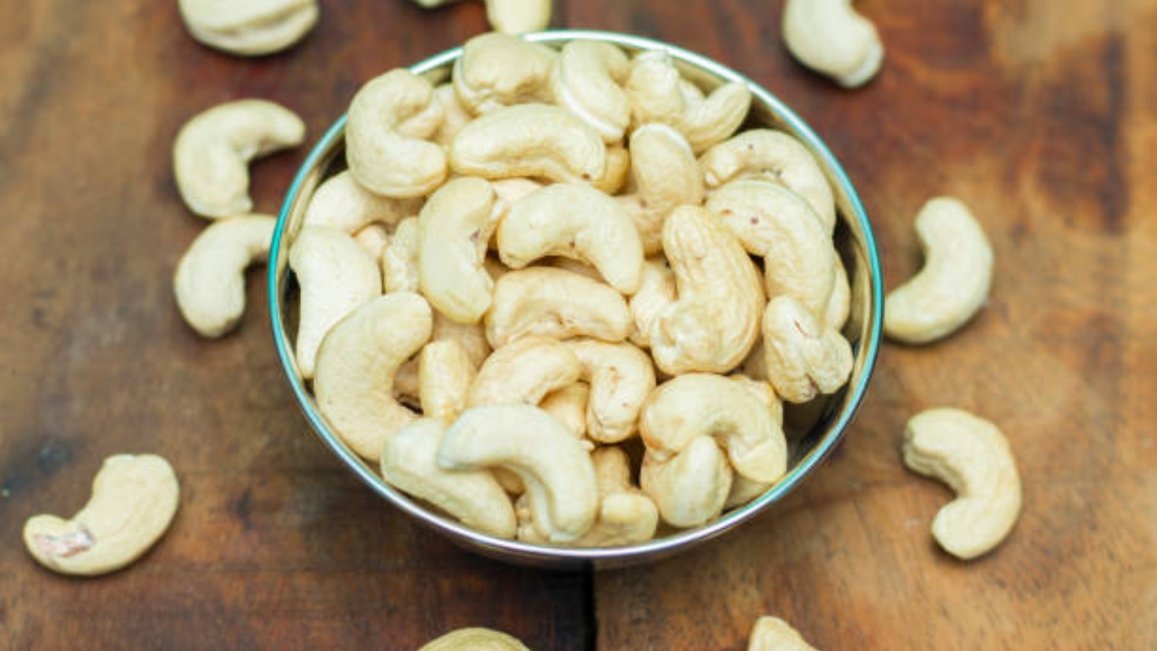 Two held for stealing 6,000 kg of cashew