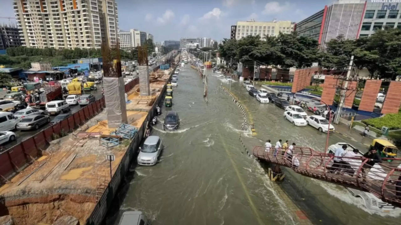 three hour nonstop rain bengaluru international elevated airport expressway completely flooded