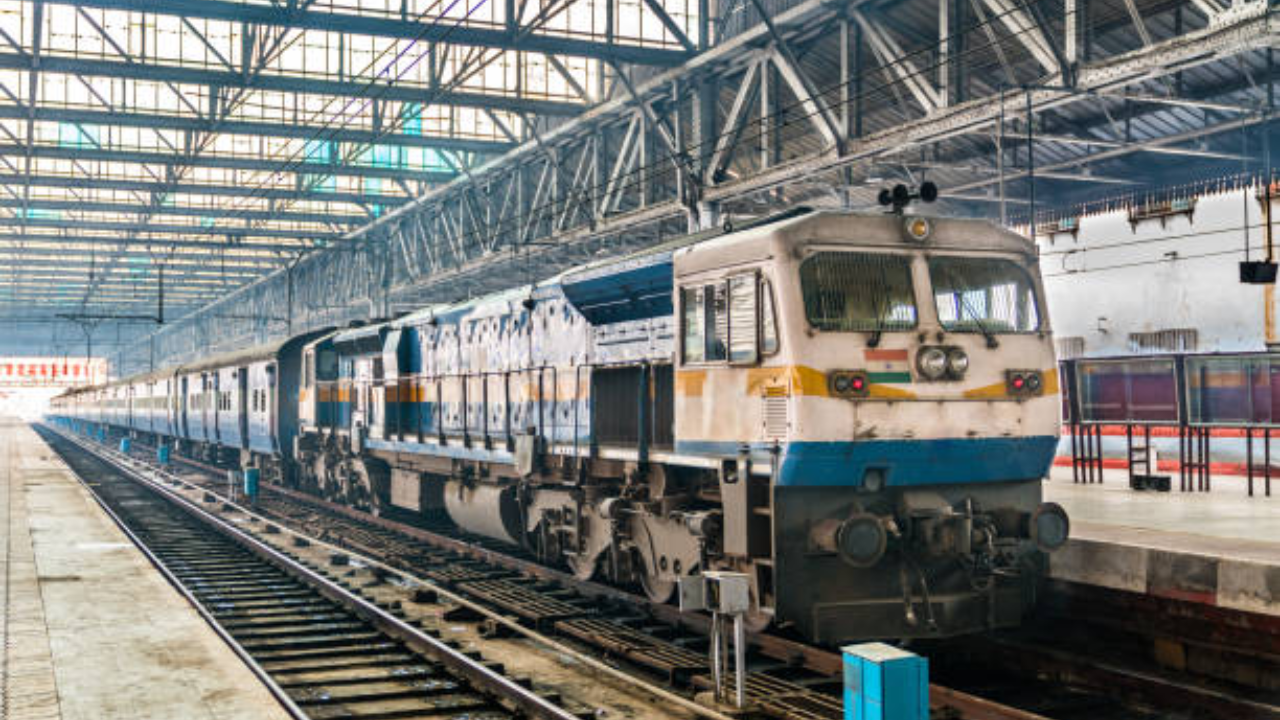 video: man trying to catch mumbai local at bandra station trips, saved by alert cop