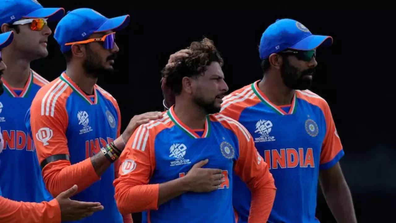 Kuldeep Yadav Jasprit Bumrah India AP