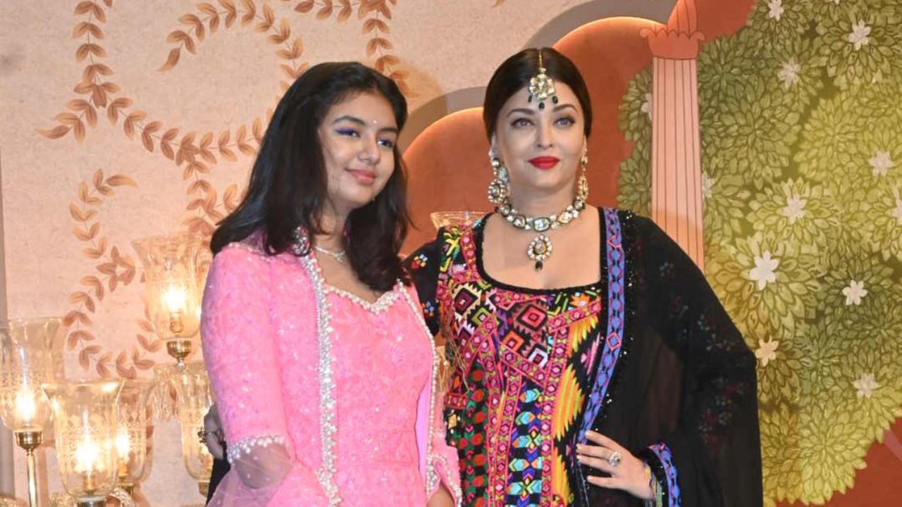 Aishwarya Rai and Aaradhya at Ambani function