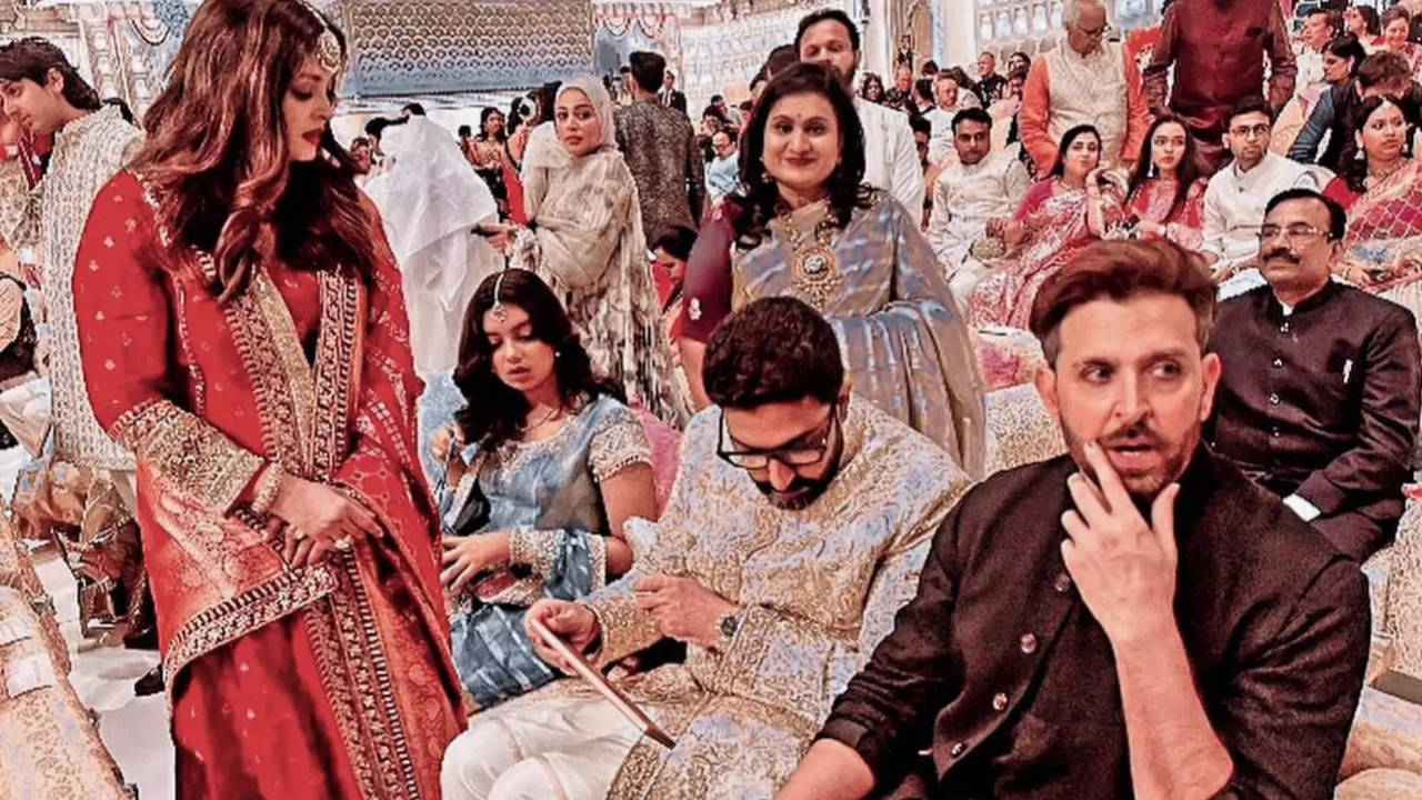 Dhoom 2 Reunion At Anant-Radhika Wedding: Aishwarya Rai, Abhishek Bachchan, Hrithik Roshan's Unseen Pic Goes Viral