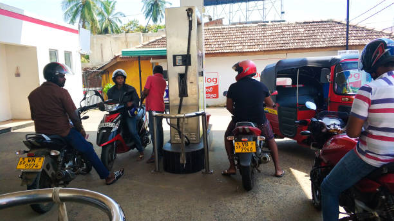 Petrol pump owner, others arrested in Gujarat