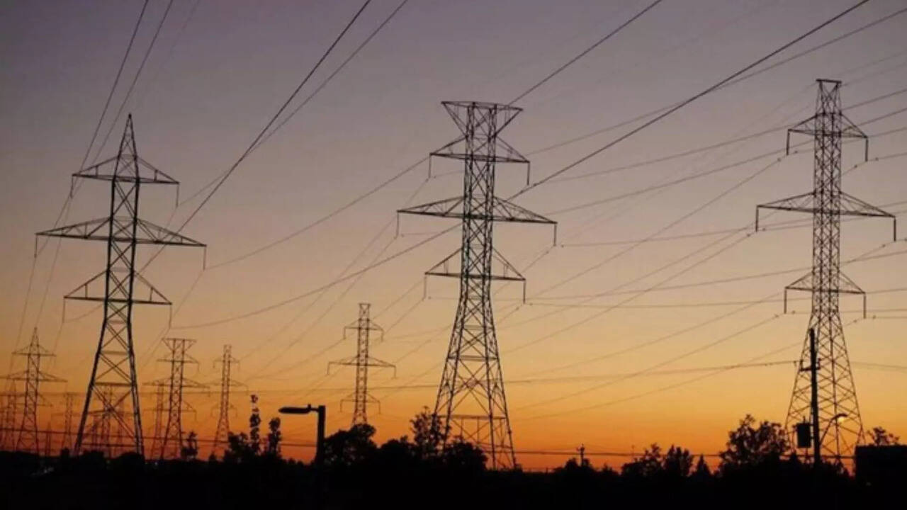  தமிழ்நாட்டில் பல்வேறு மாவட்டங்களில் நாளை (ஜூலை 16) மின்தடை அறிவிப்பு.. முழு லிஸ்ட் இதோ 