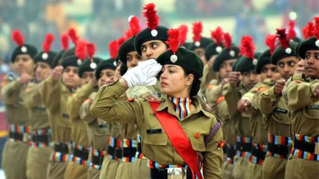 lieutinant job in  indian army with salary 56100  how to join